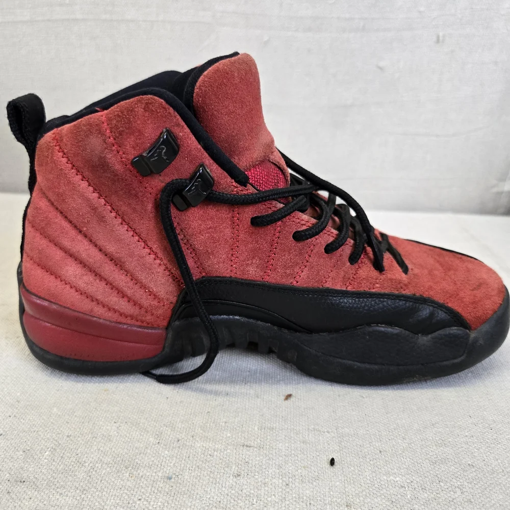 Jordan 12 Retro “Varsity Red” – Size 6Y - Picture 6 of 10